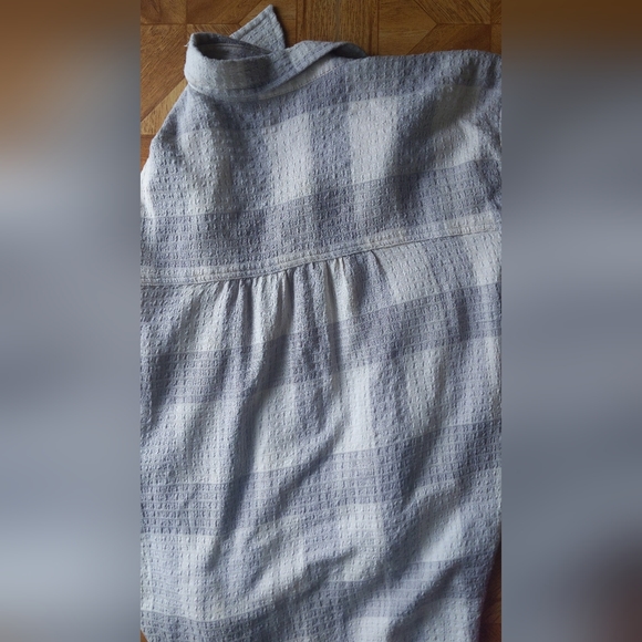 Black Tape cream plaid button down size S - Picture 7 of 8